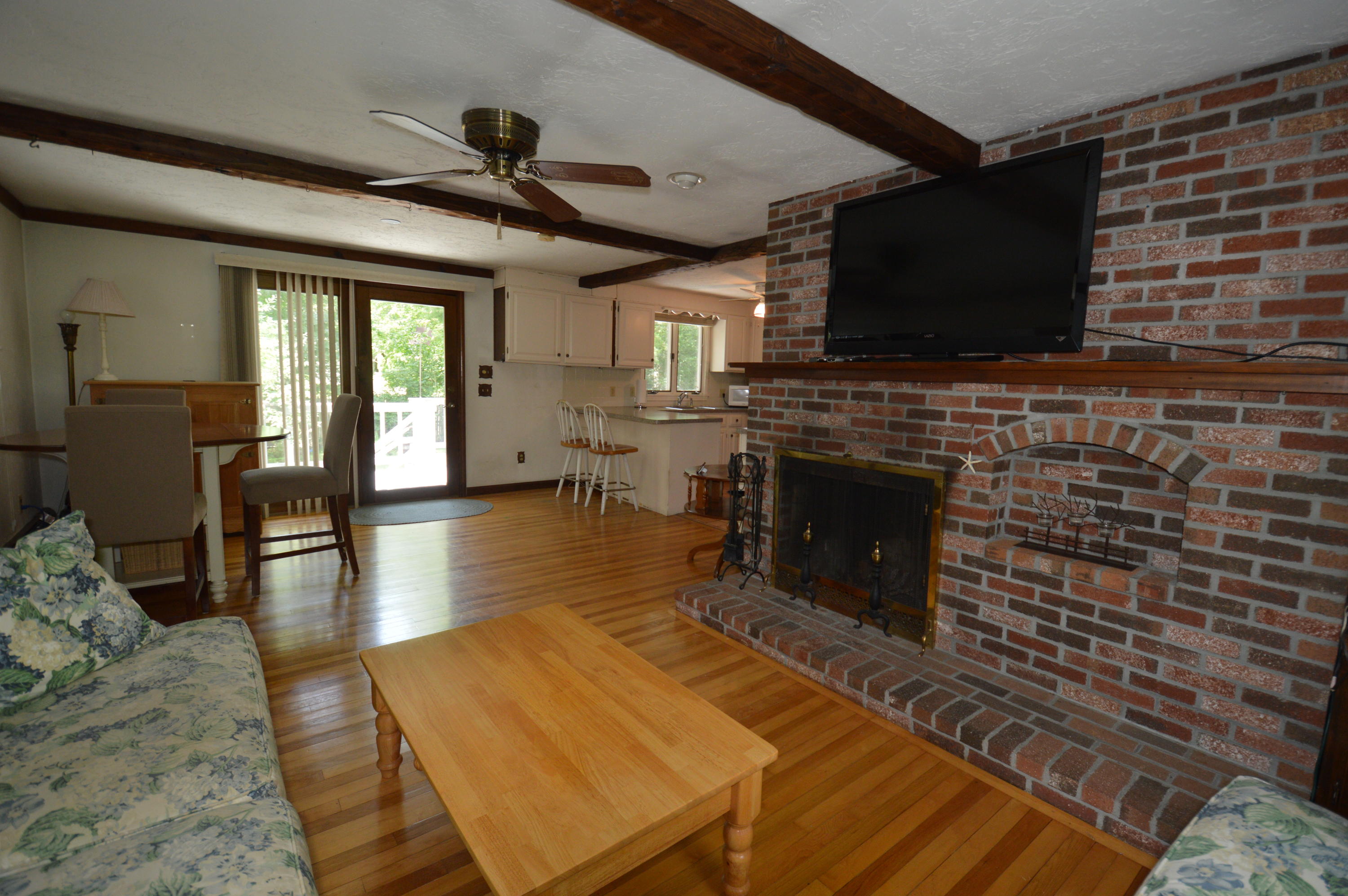 195 Cap'n Crosby Road Centerville, MA 02632 - Photo 4 of 18 DSC_0042 2