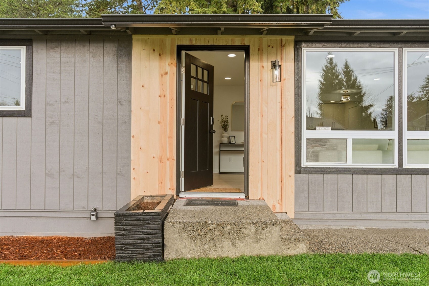 12002 2nd Avenue Southwest Seattle, WA 98146 - Photo 2 of 38