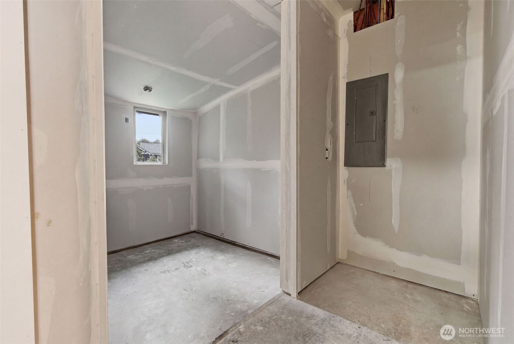 12002 2nd Avenue Southwest Seattle, WA 98146 - Photo 26 of 38