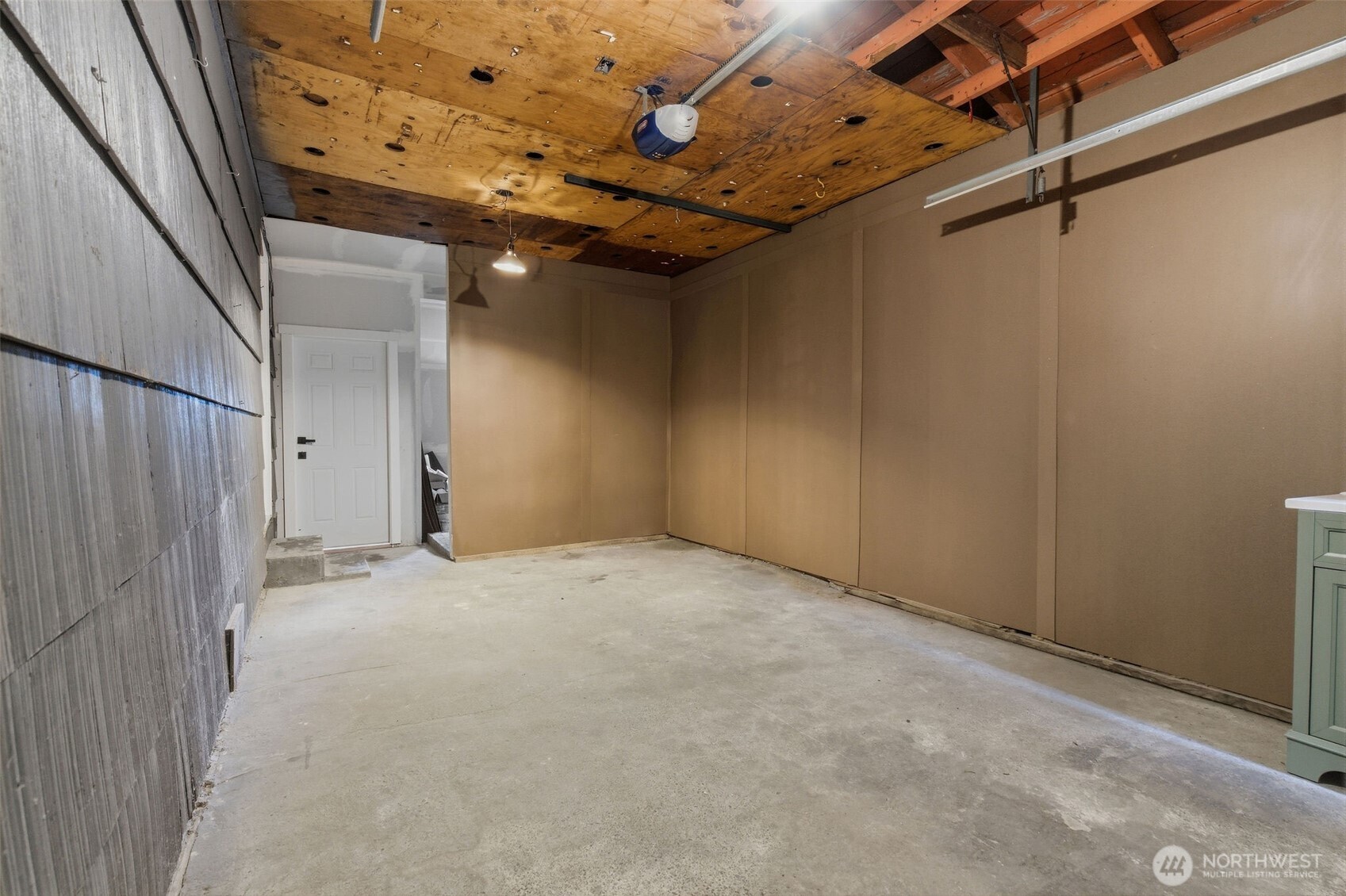 12002 2nd Avenue Southwest Seattle, WA 98146 - Photo 30 of 38