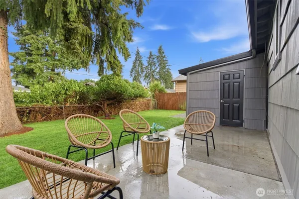 $575,000 | 12002 2nd Avenue Southwest, Seattle, WA 98146
