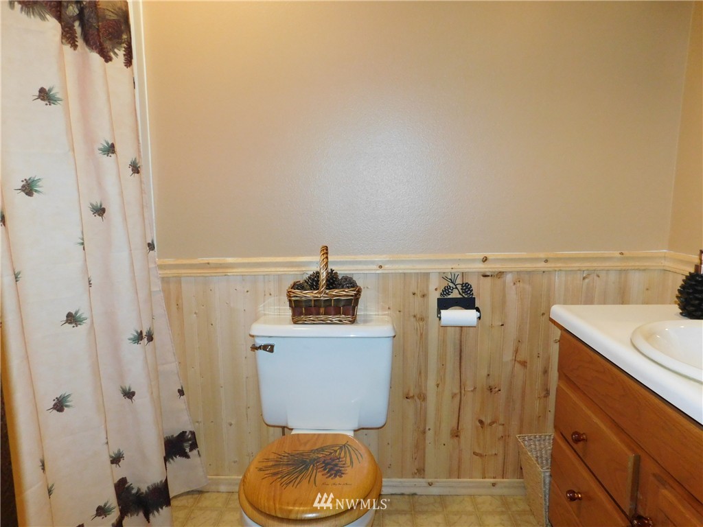 131 Thoren Road Port Ludlow, WA 98365 - Photo 6 of 12 Gallery Image 6
