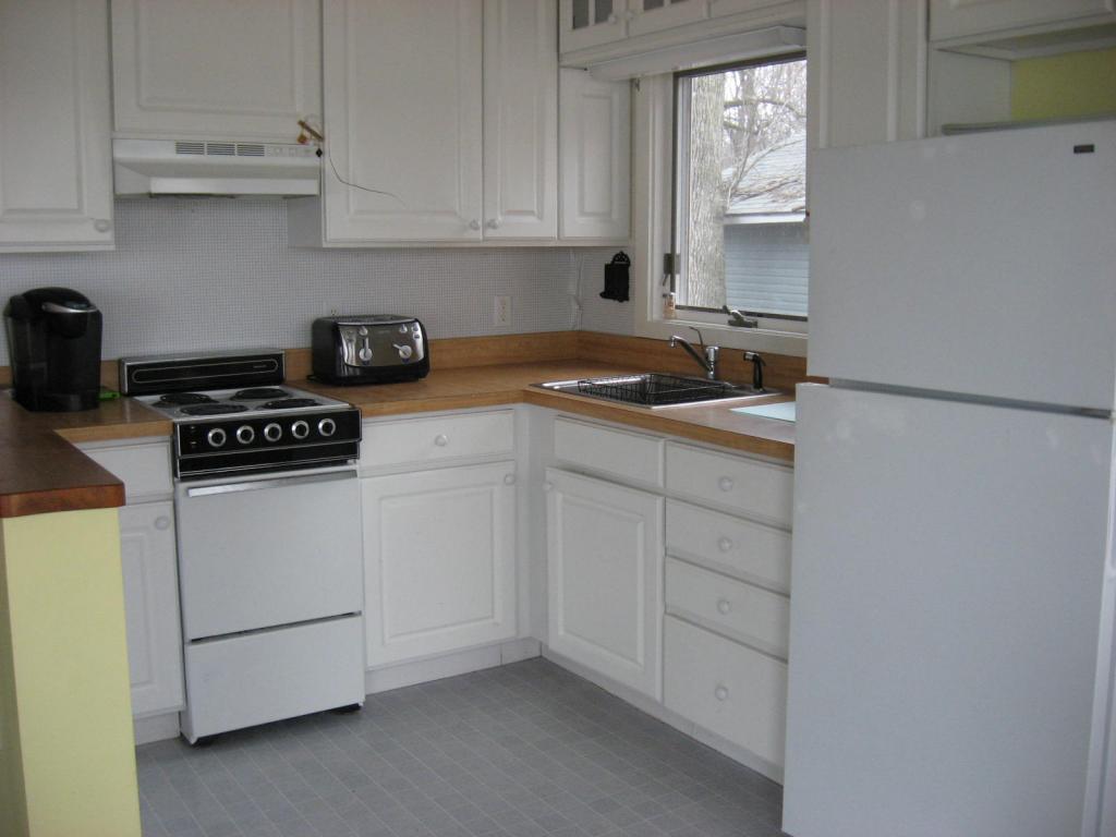 98 S Road Ferrisburgh, VT 05473 - Photo 7 of 21 Gallery Image 7