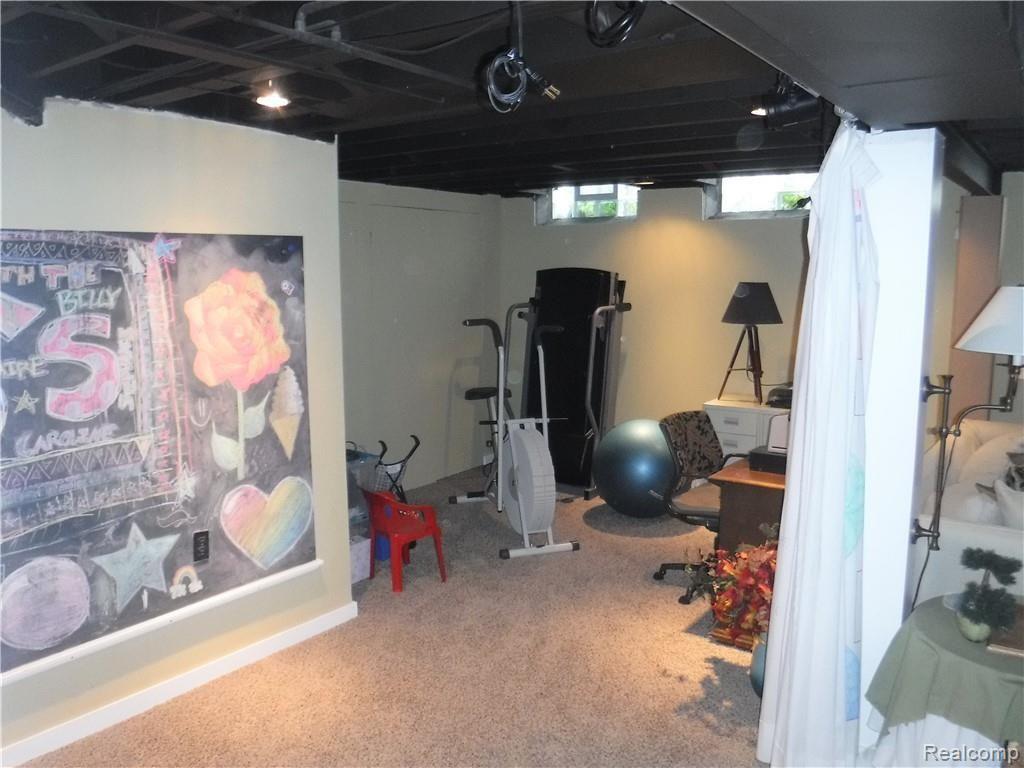 2126 Atlas Drive Troy, MI 48083 - Photo 19 of 20 DSCF6004 (2).JPG