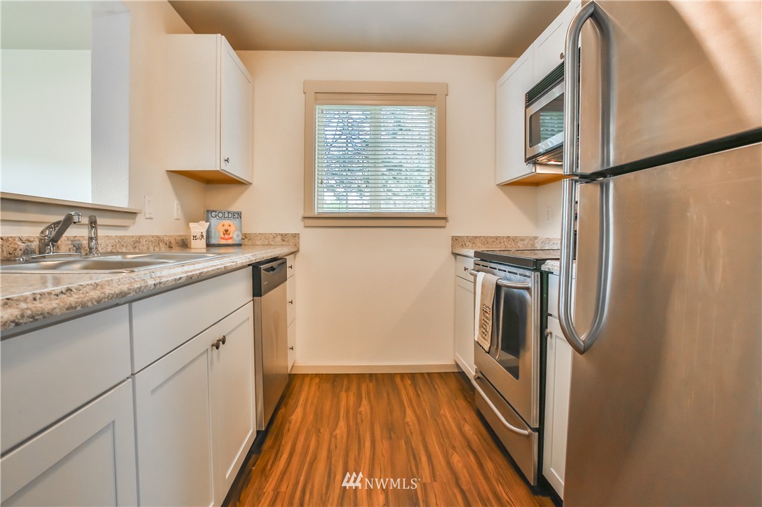 12404 East Gibson Road, Unit P106 Everett, WA 98204 - Photo 8 of 24 Gallery Image 8