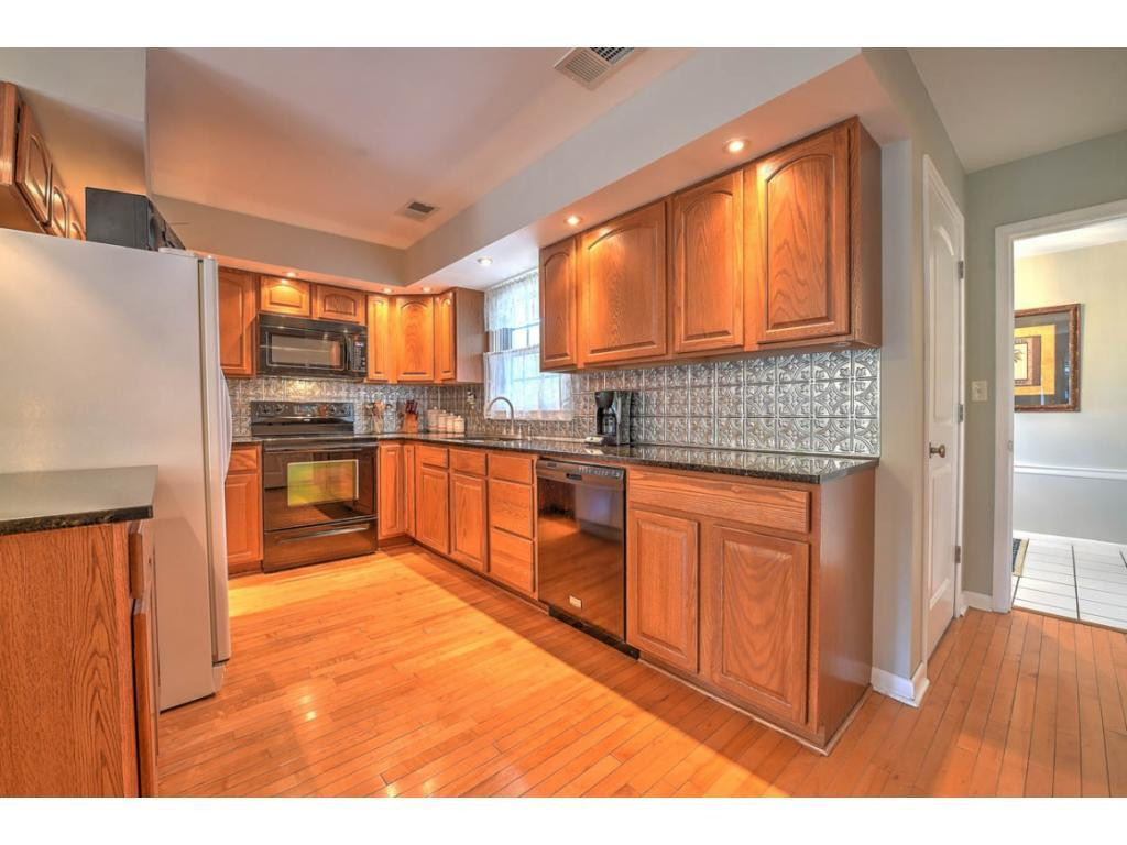 701 Ridgefields Road Kingsport, TN 37660 - Photo 2 of 36 Photo 2