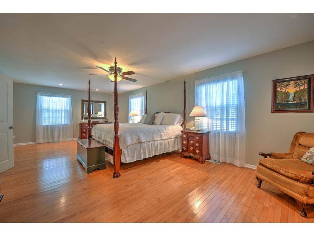701 Ridgefields Road Kingsport, TN 37660 - Photo 4 of 36 Photo 4