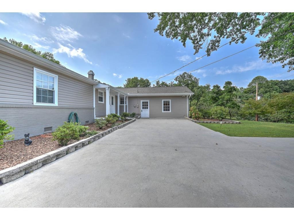 701 Ridgefields Road Kingsport, TN 37660 - Photo 5 of 36 Photo 5