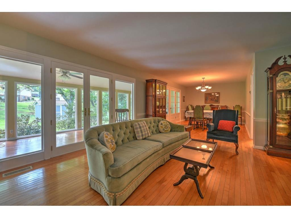 701 Ridgefields Road Kingsport, TN 37660 - Photo 10 of 36 Photo 10