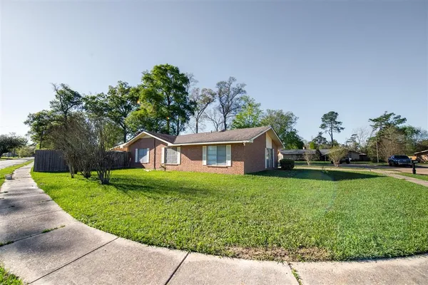 $275,000 | 214 Julie Circle, Oakdale, LA 71463