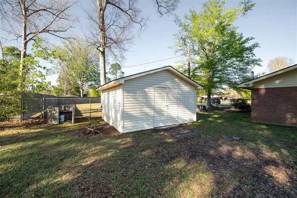 $275,000 | 214 Julie Circle, Oakdale, LA 71463