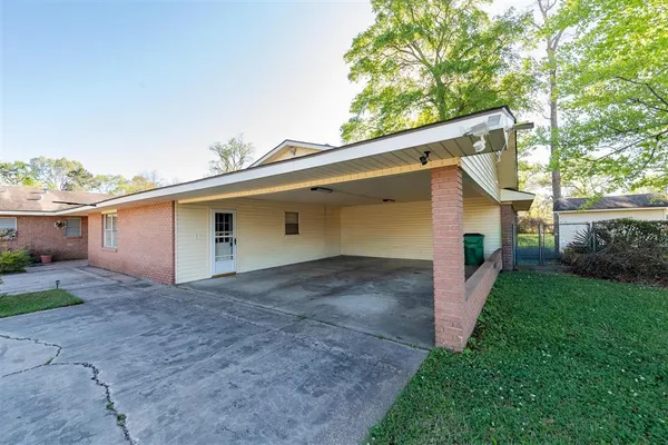 $275,000 | 214 Julie Circle, Oakdale, LA 71463
