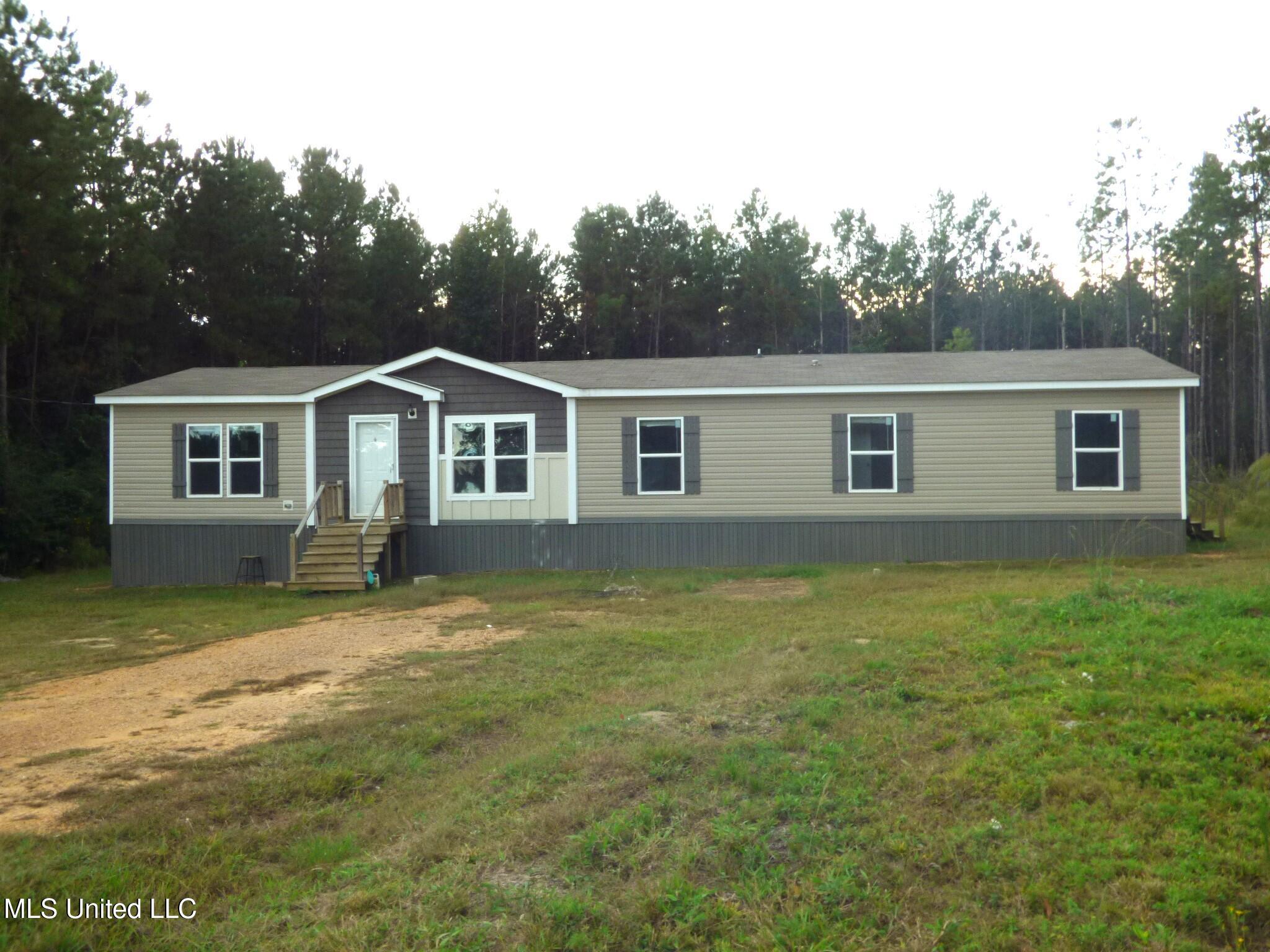 1160 Old Liberty Road McComb, MS 39648 - Photo 2 of 19 P1330943