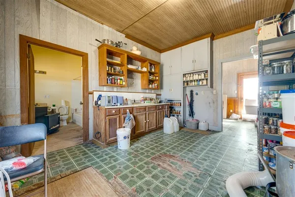 $444,900 | 1900 County Road 33900, Powderly, TX 75473