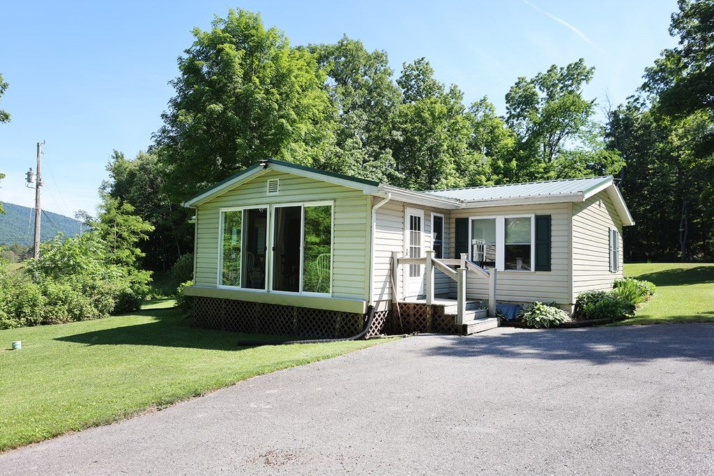 18711 Shady Maple Road Broad Top City, PA 16621 - Photo 38 of 41 Gallery Image 38