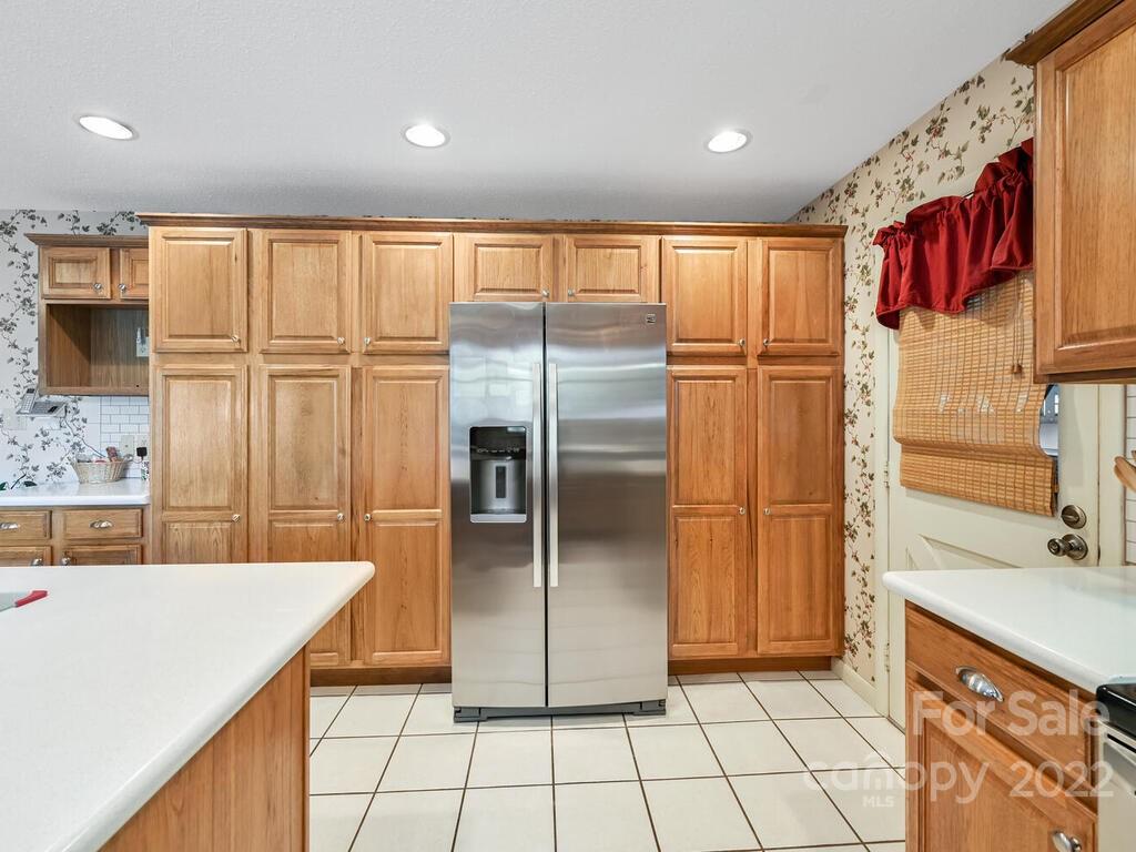 227 Gibbs Road Leicester, NC 28748 - Photo 11 of 41 Gallery Image 11