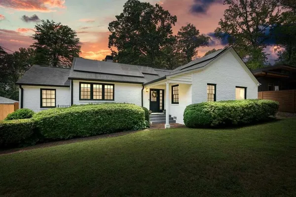 $950,000 | 3734 Powers Ferry Road Northwest, Atlanta, GA 30342