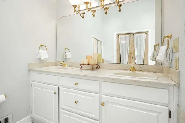$950,000 | 3734 Powers Ferry Road Northwest, Atlanta, GA 30342