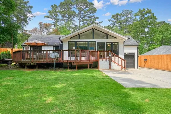 $950,000 | 3734 Powers Ferry Road Northwest, Atlanta, GA 30342