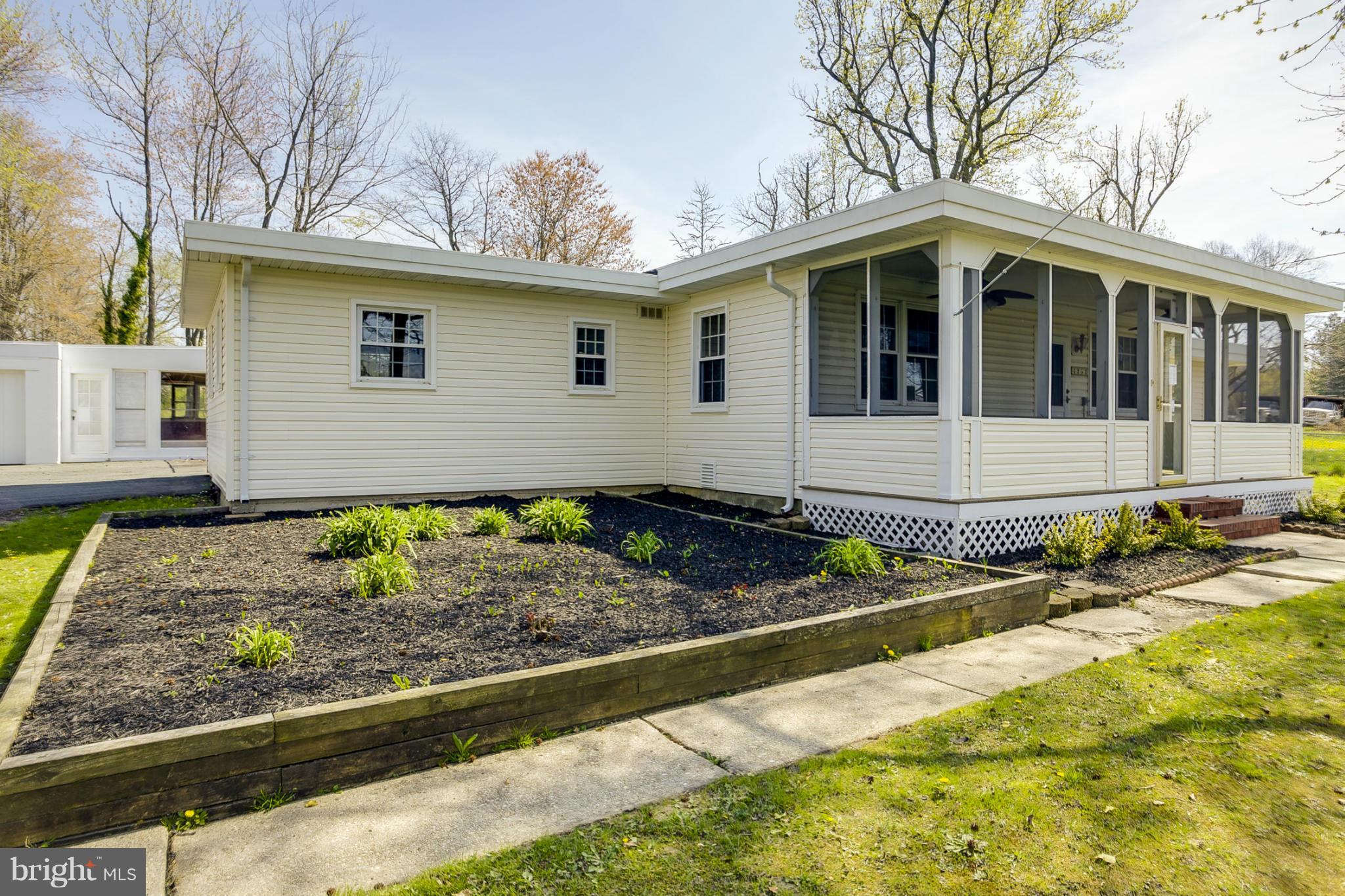 4252 Chapel Road Nottingham, MD 21236 - Photo 2 of 25 Exterior (Front)
