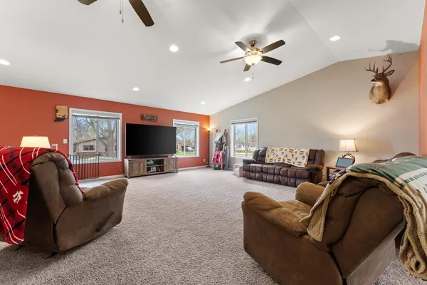 $279,900 | 208 Stevenson Street, Morocco, IN 47963