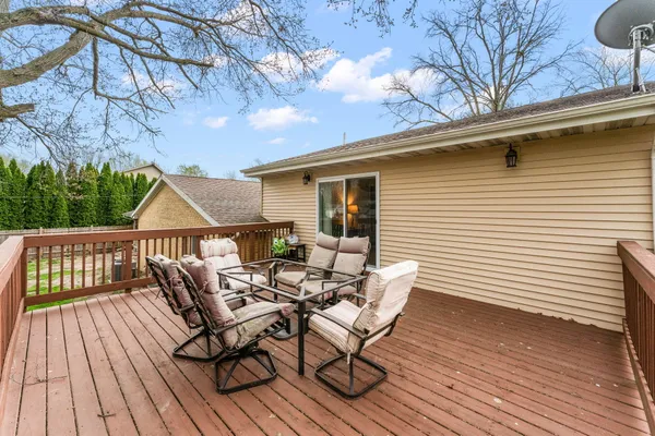 $279,900 | 208 Stevenson Street, Morocco, IN 47963