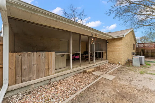 $279,900 | 208 Stevenson Street, Morocco, IN 47963