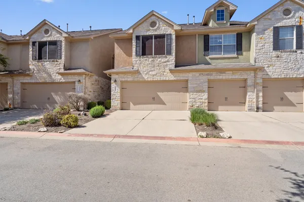 $1,895 | 700 Mandarin Flyway, Unit 2005, Cedar Park, TX 78613