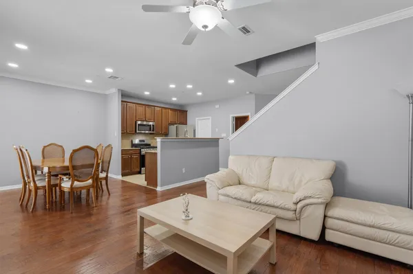 $1,895 | 700 Mandarin Flyway, Unit 2005, Cedar Park, TX 78613