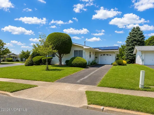 $319,000 | 207 Central Boulevard, Brick, NJ 08724