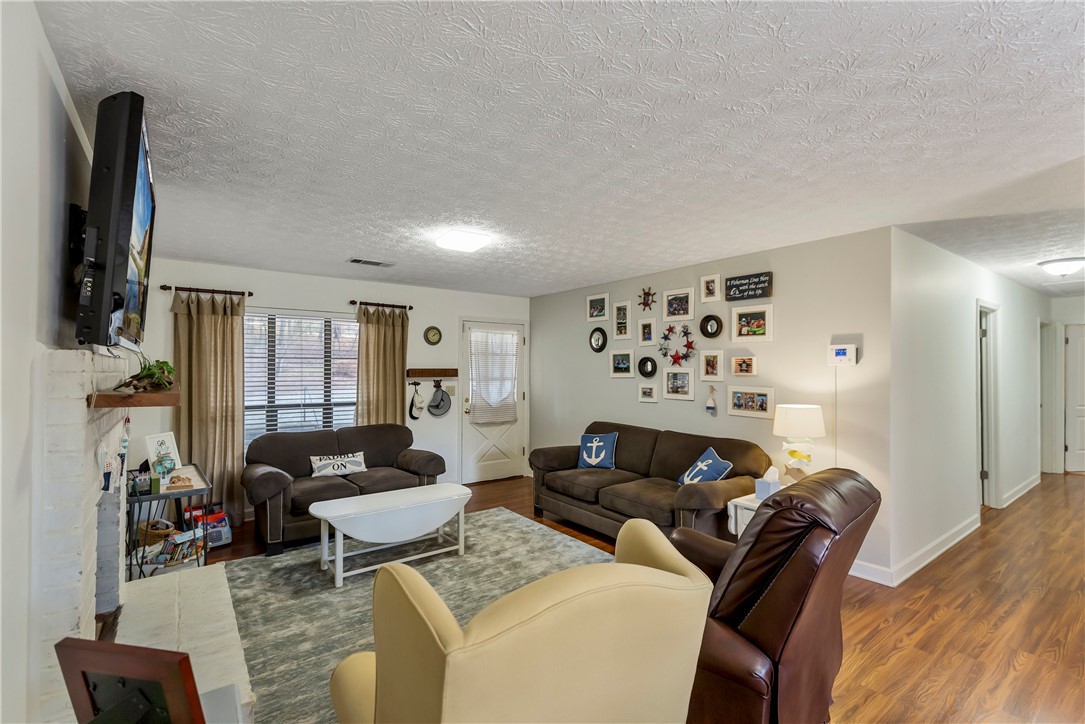 127 Cooper Valley Point Martin, GA 30557 - Photo 13 of 47 Gallery Image 13