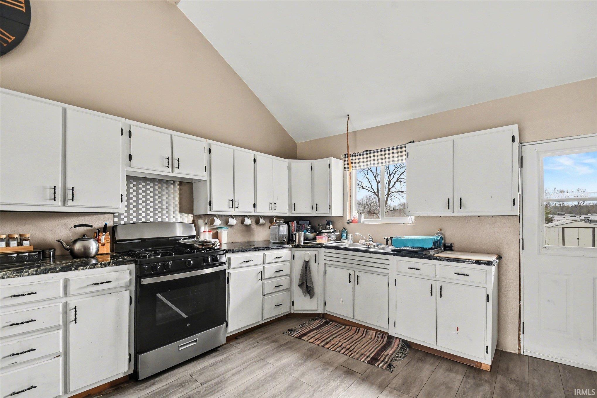 10152 County Road 2 Middlebury, IN 46540 - Photo 2 of 16