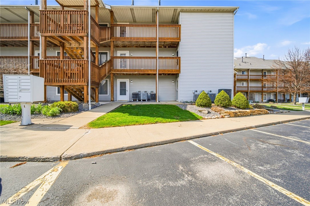 6035 Lake Road West, Unit 327 Ashtabula, OH 44004 - Photo 7 of 36