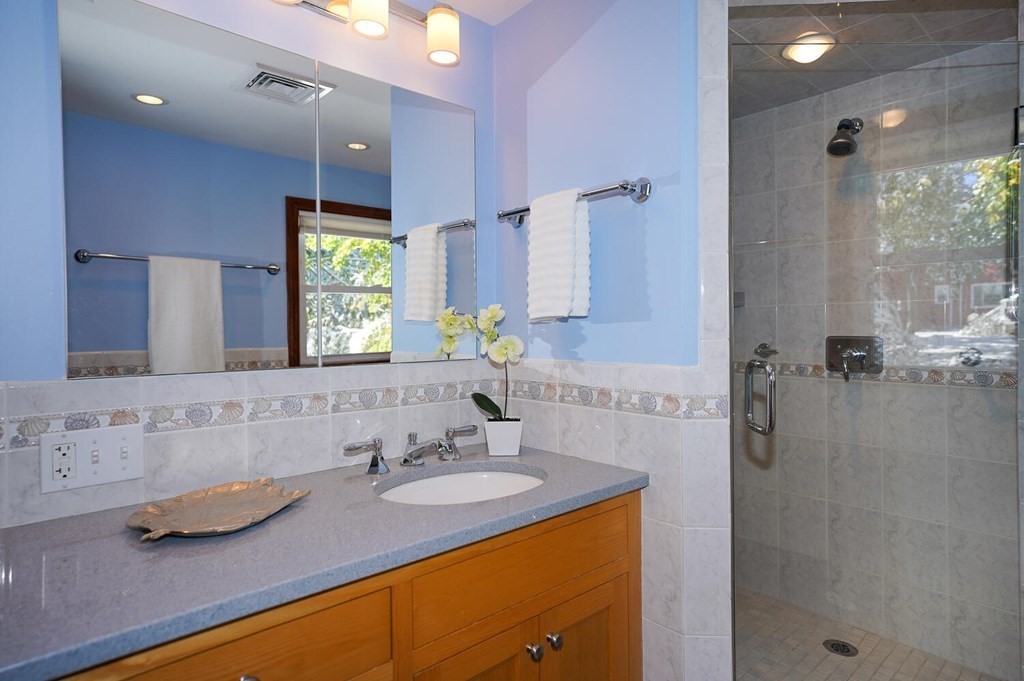 10 Dennett Road Winchester, MA 01890 - Photo 18 of 32 Gallery Image 18
