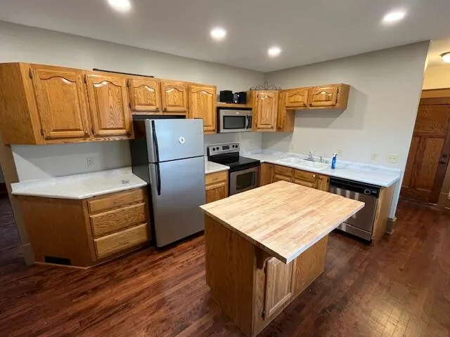 $2,300 | 99 Robert Street, Fort Atkinson, WI 53538