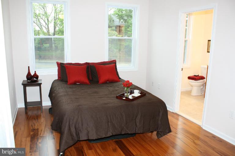 627 M Street Northeast Washington, DC 20002 - Photo 18 of 30 Bedroom (Master)