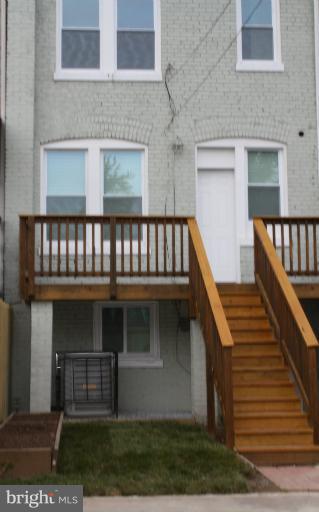 627 M Street Northeast Washington, DC 20002 - Photo 29 of 30 Exterior (Rear)