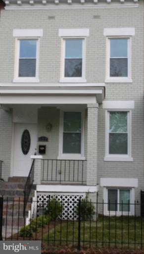 627 M Street Northeast Washington, DC 20002 - Photo 30 of 30 Exterior (Front)