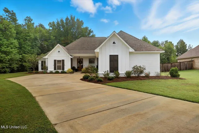 $349,900 | 504 Crestmoor Drive, Canton, MS 39046