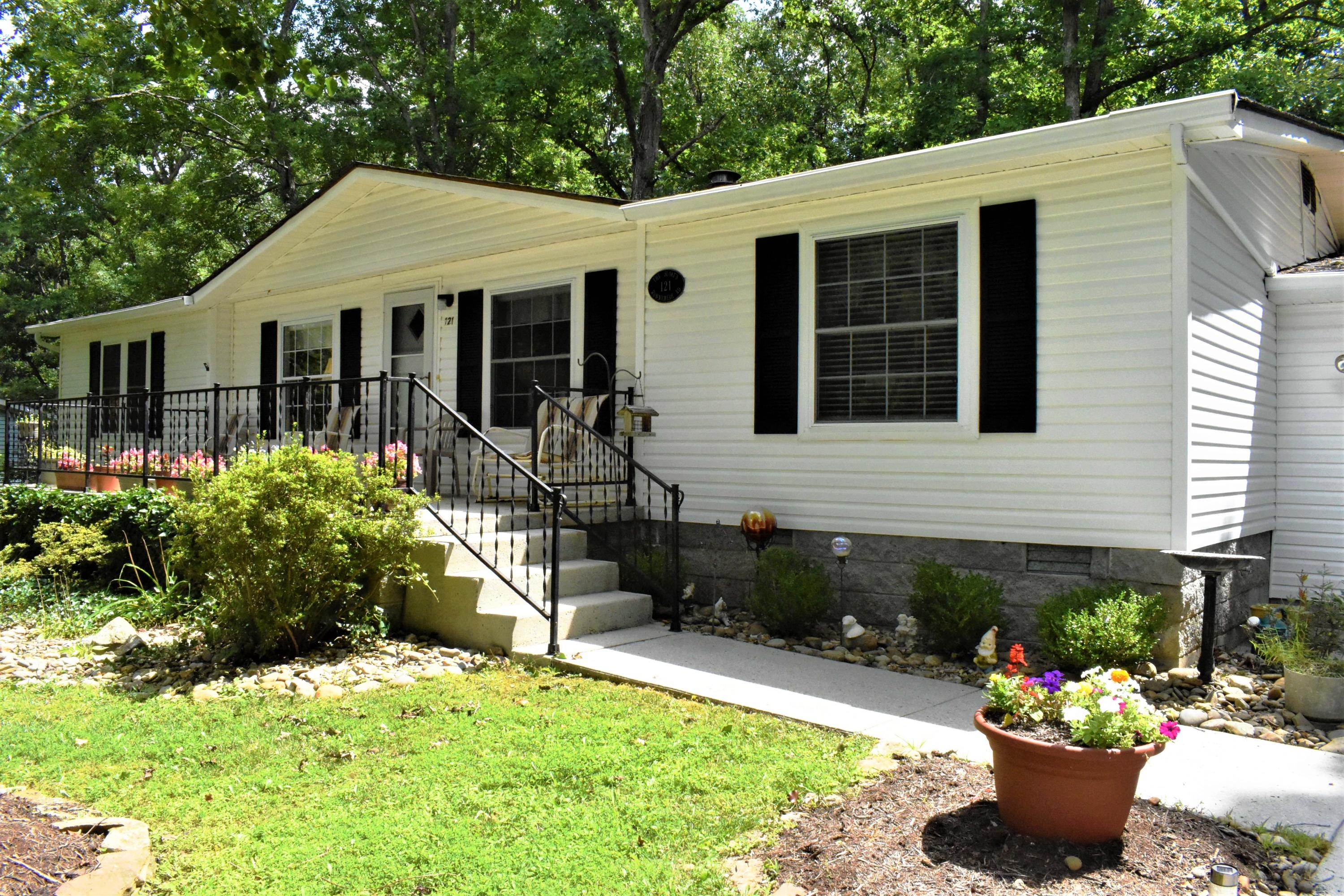 121 Runnymede Road Fairfield Glade, TN 38558 - Photo 4 of 40 03a