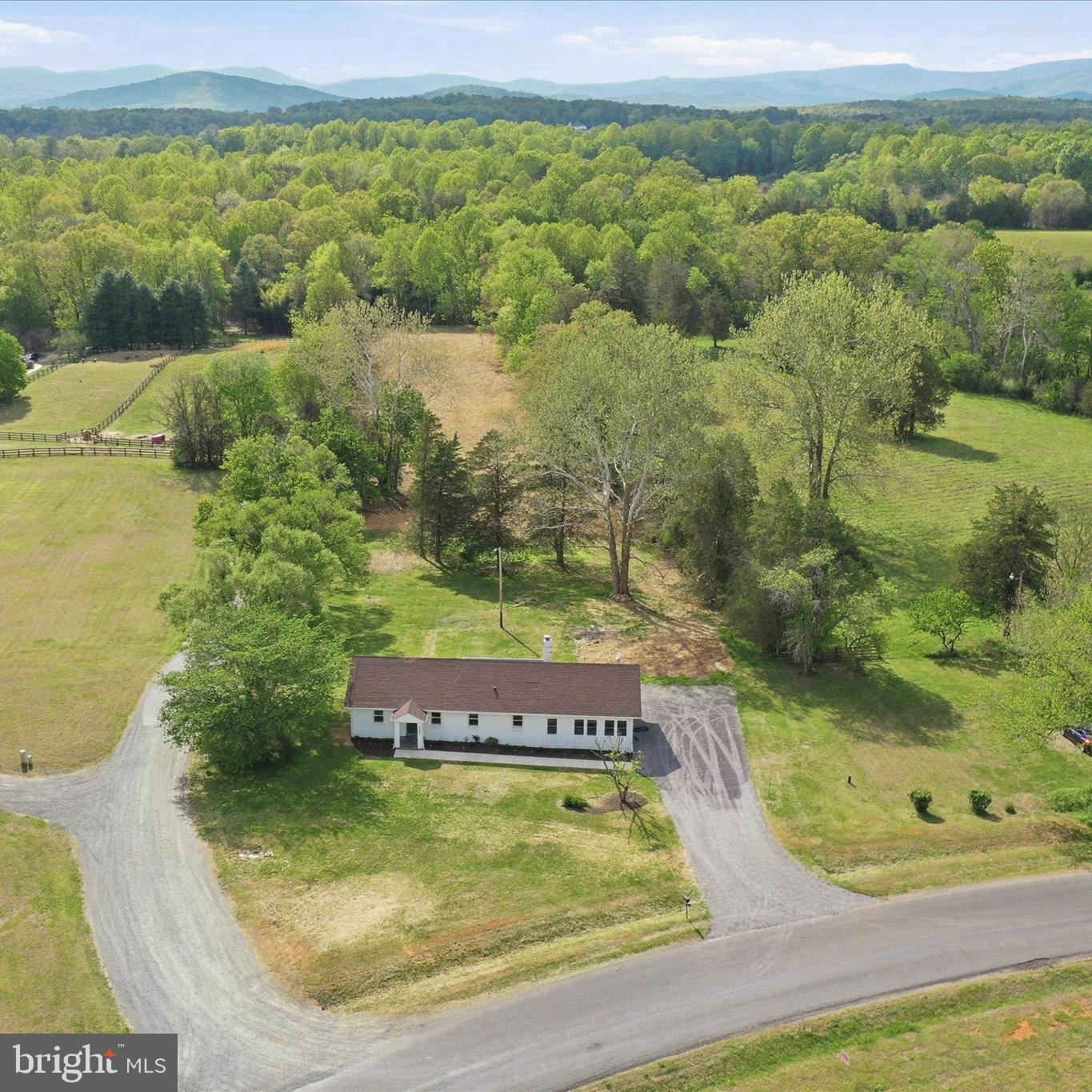 2502 Holly Springs Road Amissville, VA 20106 - Photo 41 of 52