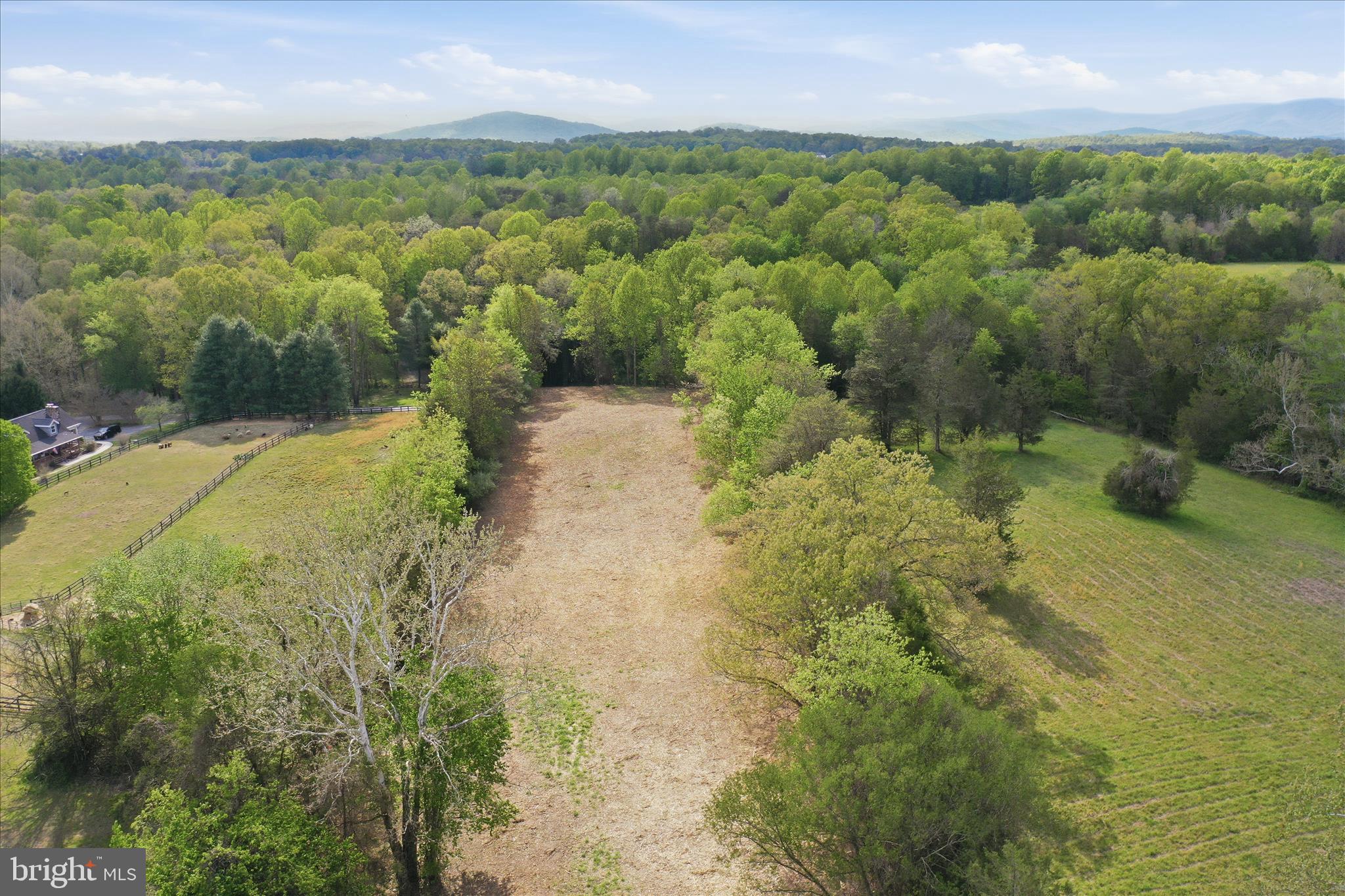 2502 Holly Springs Road Amissville, VA 20106 - Photo 42 of 52 a view of a yard with an outdoor space