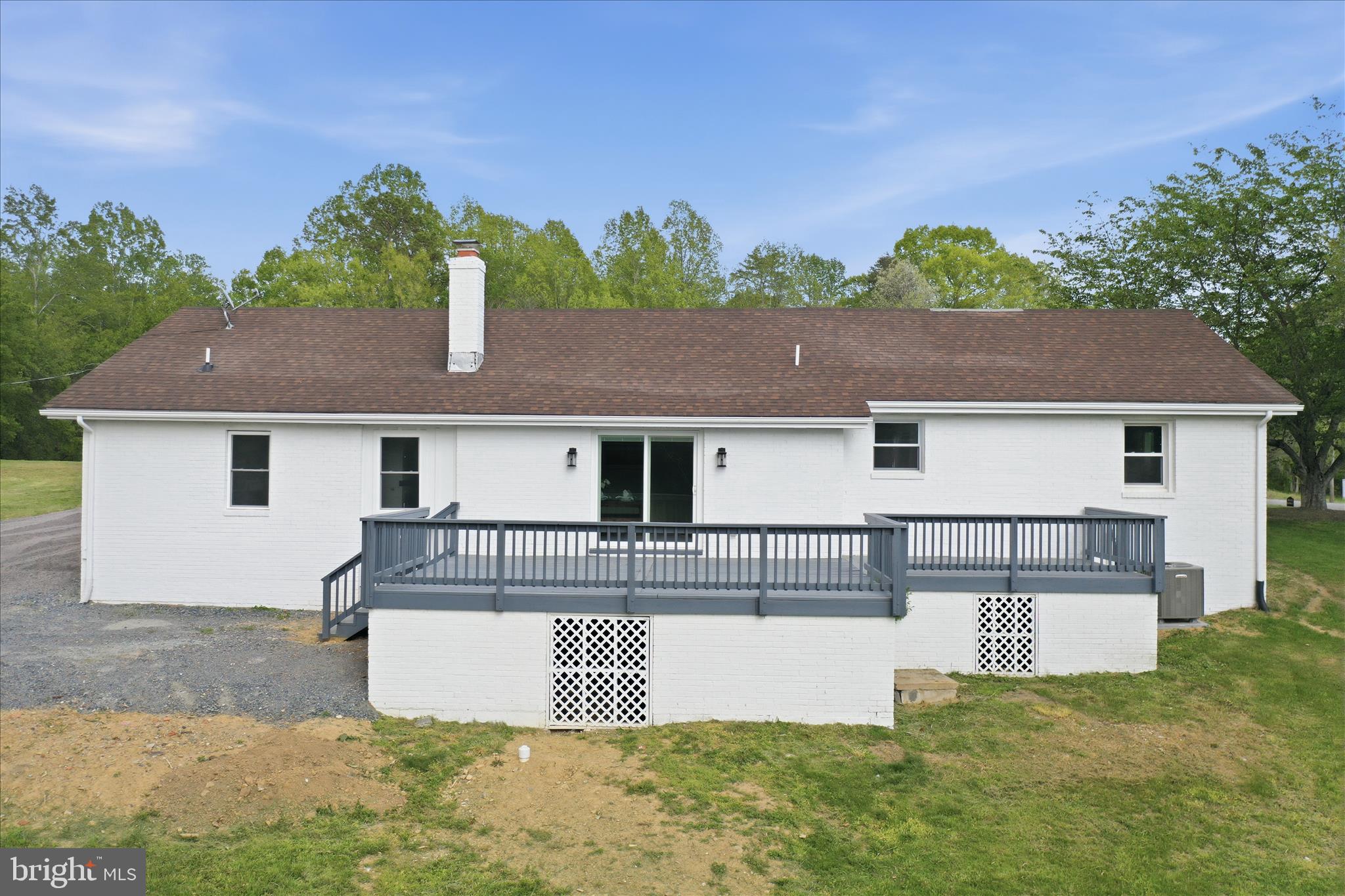 2502 Holly Springs Road Amissville, VA 20106 - Photo 47 of 52 front view of a house with a yard