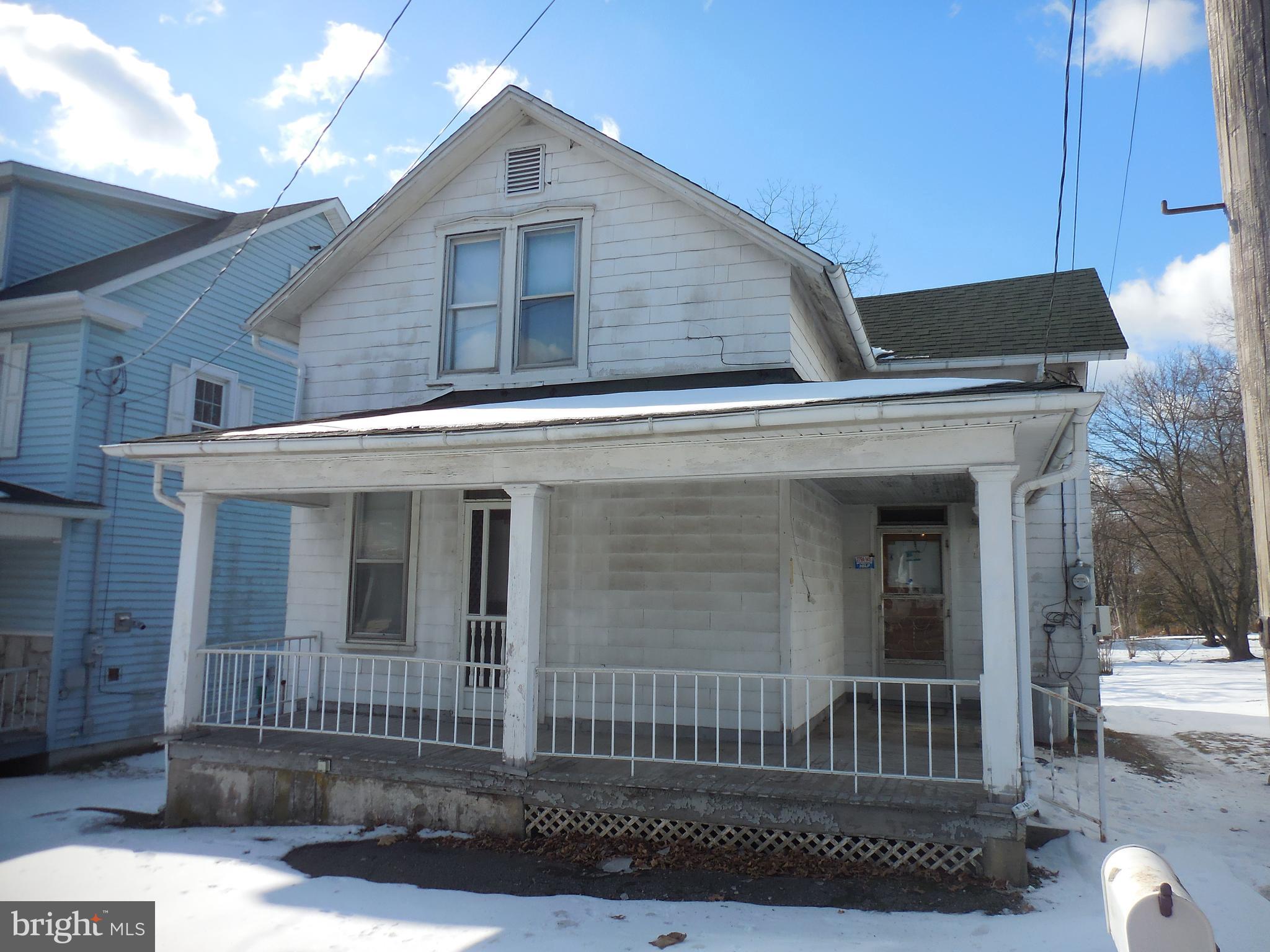 208 North Keystone Street Muir, PA 17957 - Photo 1 of 19 Gallery Image 1