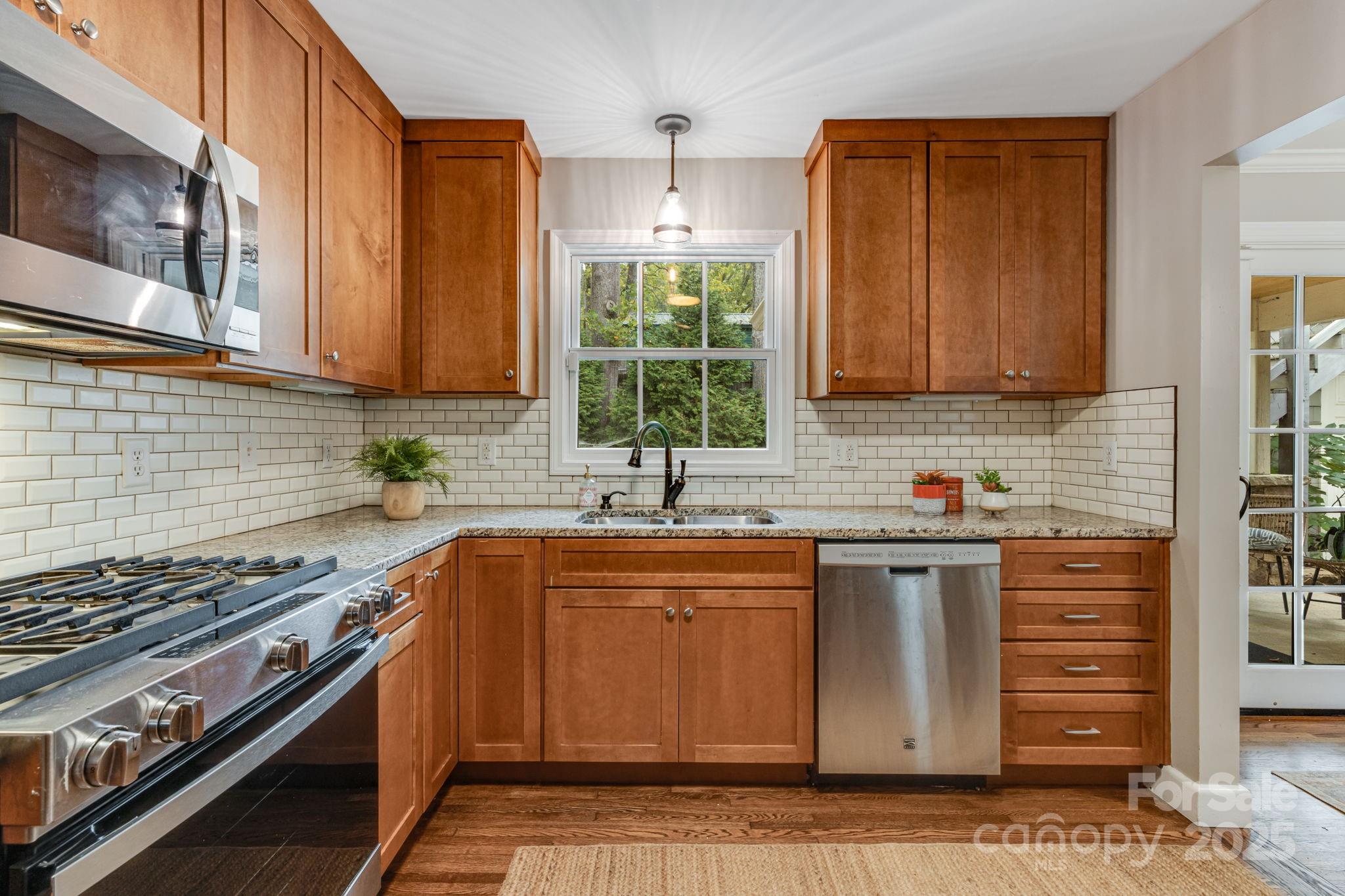 19 Albemarle Road Asheville, NC 28801 - Photo 14 of 32