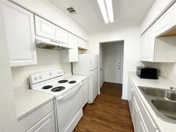 $1,099 | 8208 Sam Rayburn Drive, Unit A, Austin, TX 78753