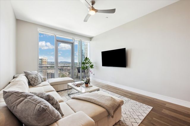 $1,044,000 | 222 West Avenue, Unit 1504, Austin, TX 78701