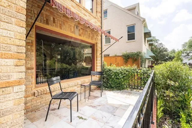 $4,990 | 2505 Rosedale Street, Houston, TX 77004