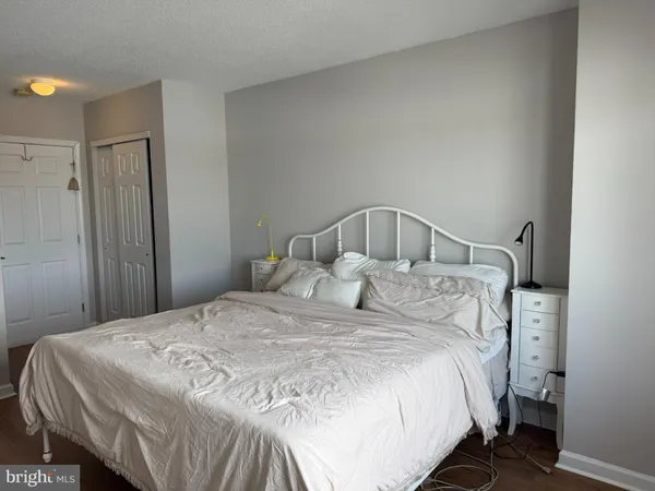 $2,350 | 2726 Gallows Road, Unit 915, Vienna, VA 22180