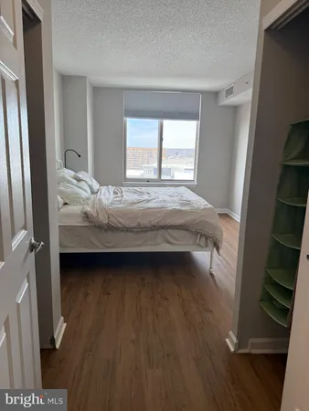 $2,350 | 2726 Gallows Road, Unit 915, Vienna, VA 22180